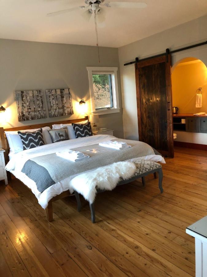 Sunshine Villa B&B Madeira Park Extérieur photo
